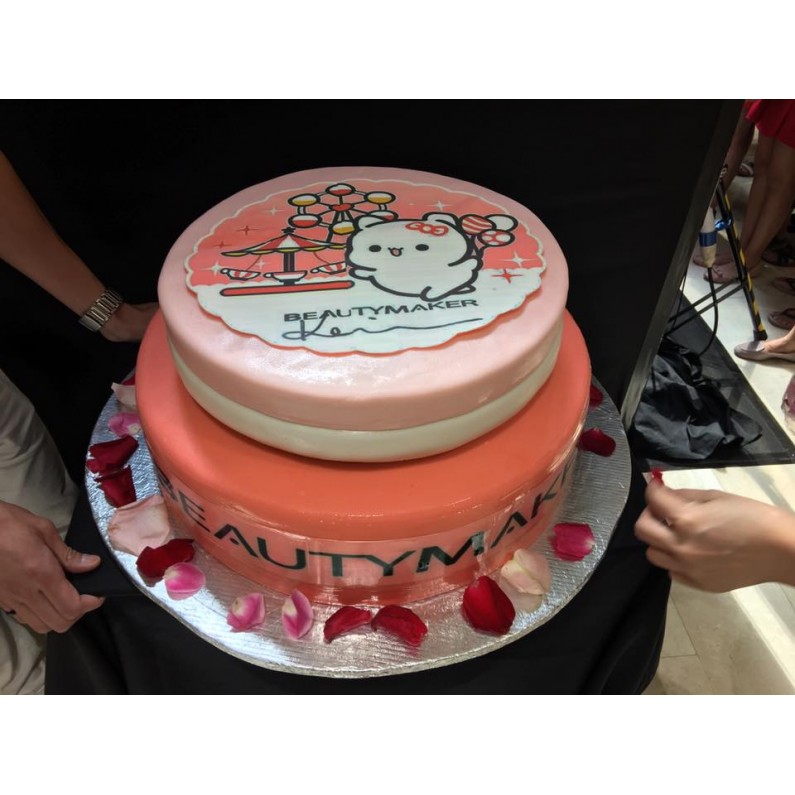 Corporate Cosmetic Cake Design