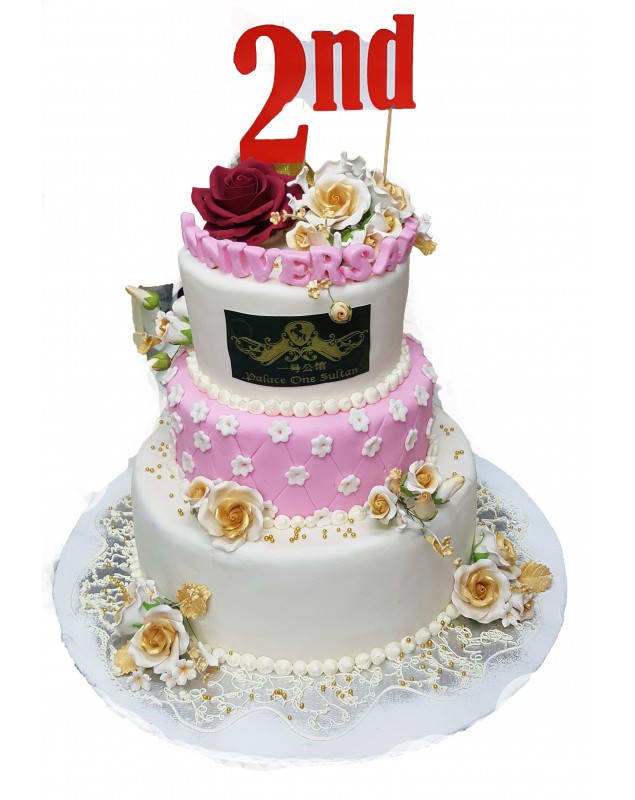 TIER 3 LEYER CAKE